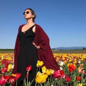 Meet your Posher, Ari